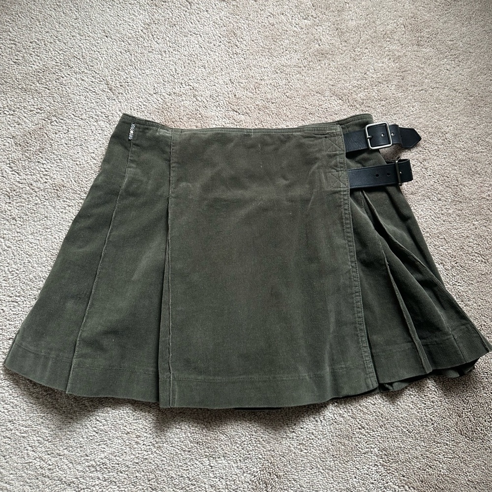 Burberry Hunter Green Pleaded Wrap Skirt